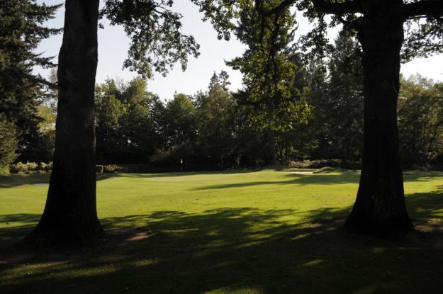 hole photo